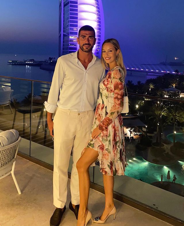 Graziano Pelle, Viky Varga.