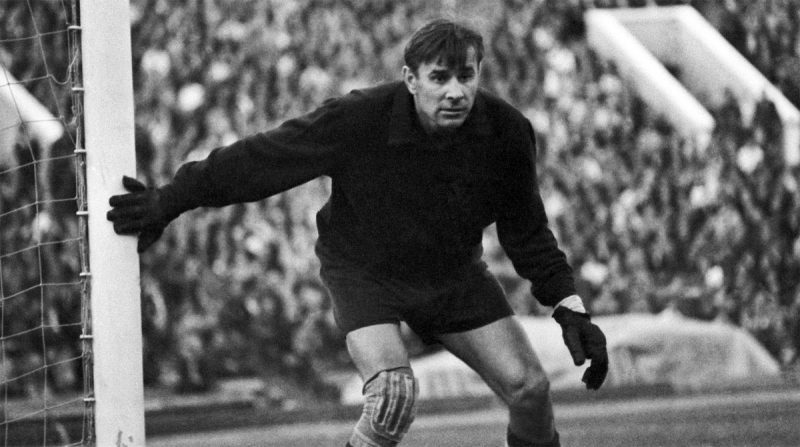 Thủ môn vĩ đại nhất lịch sử bóng đá Lev Yashin - Đội hình vĩ đại nhất lịch sử