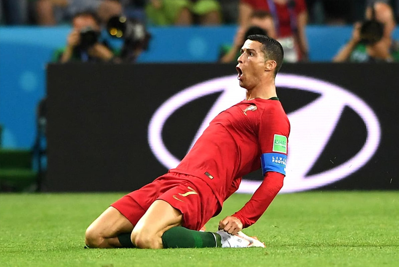 Cầu thủ lớn tuổi nhất lập hat-trick một kỳ World Cup - Cristiano Ronaldo