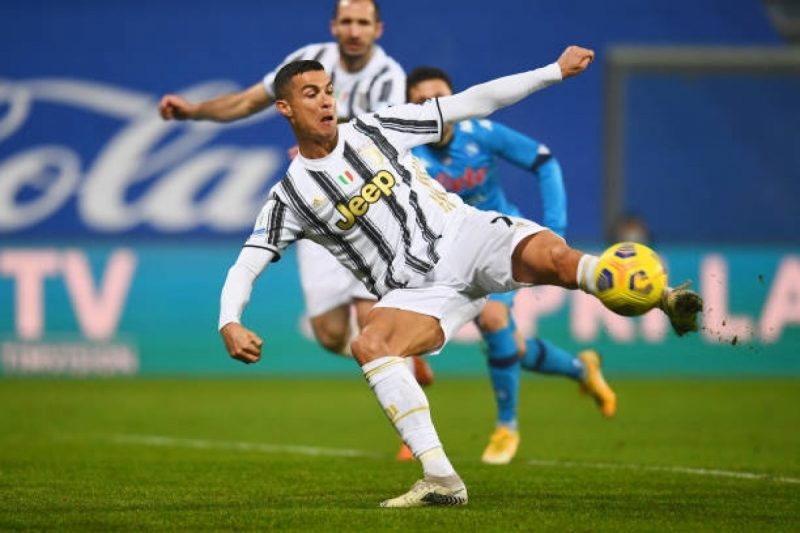 Ronaldo tỏa sáng trong chiến thắng 2-0 của Juventus