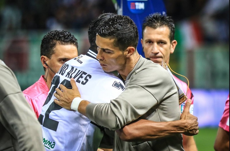 CR7 luôn rất chân thành với các đồng đội cũ của mình và Bruno Alves cũng không ngoại lệ