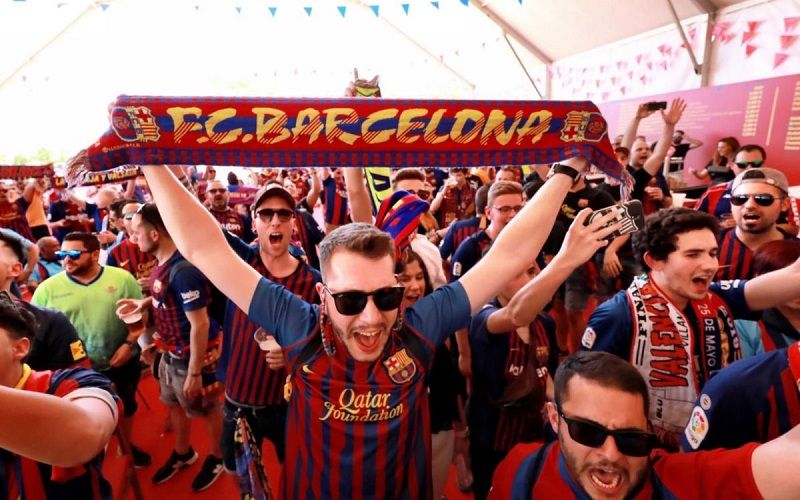 Cules là tên gọi chỉ các cổ động viên của câu lạc bộ Barcelona