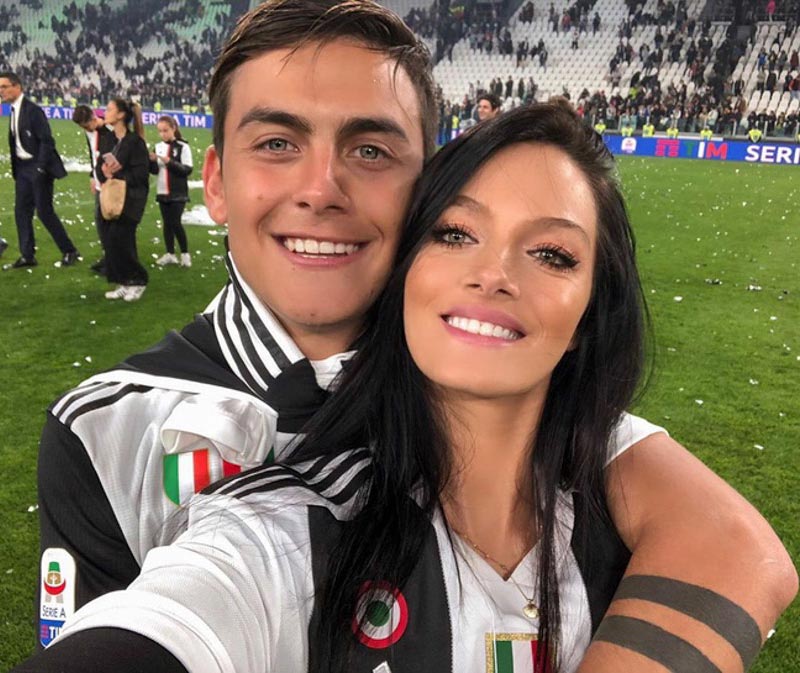 Bạn gái Paulo Dybala ăn mừng chiến thắng của người yêu