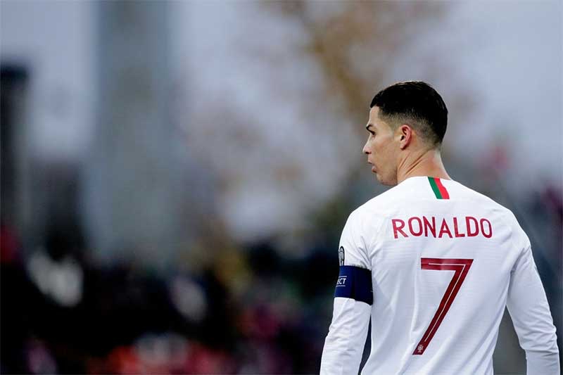 ảnh ronaldo đẹp