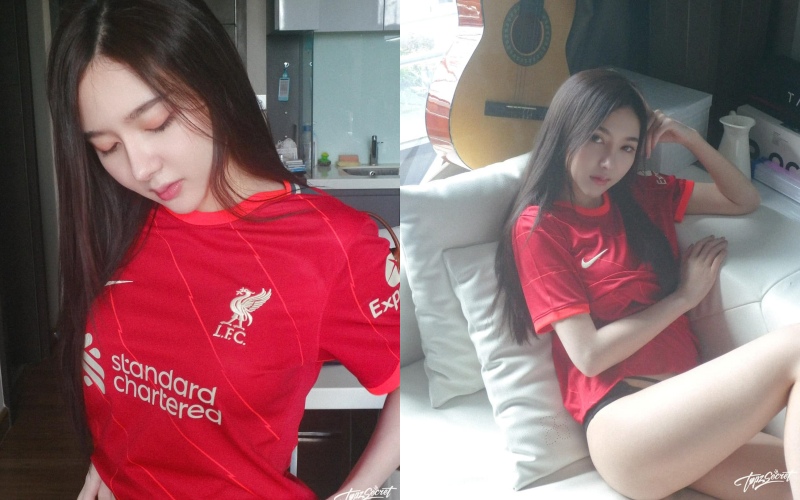 Khuôn mặt tựa thiên thần của người mẫu ảnh với áo đấu Liverpool