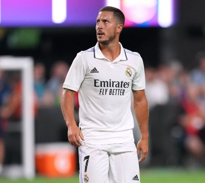 Eden Hazard chuyển đến Real Madrid từ Chelsea với mức giá 115 triệu euro vào mùa giải 2019/20