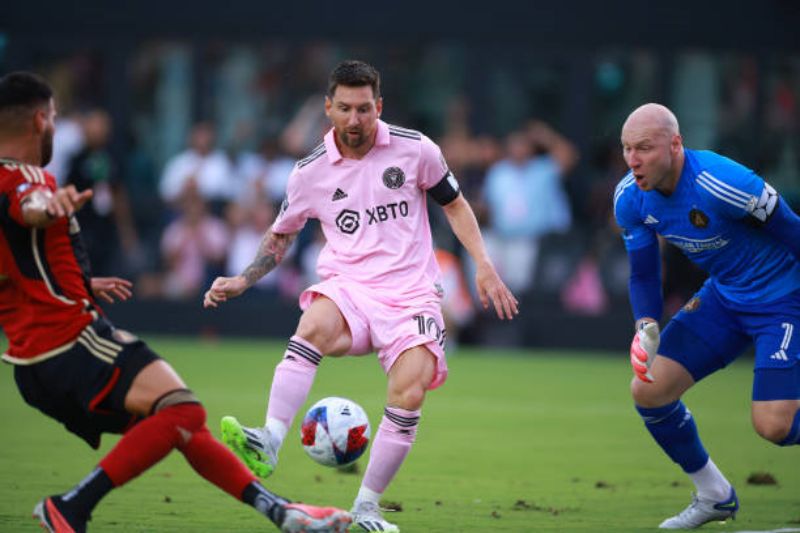 Lionel Messi có lần đầu đá chính trong màu áo Inter Miami