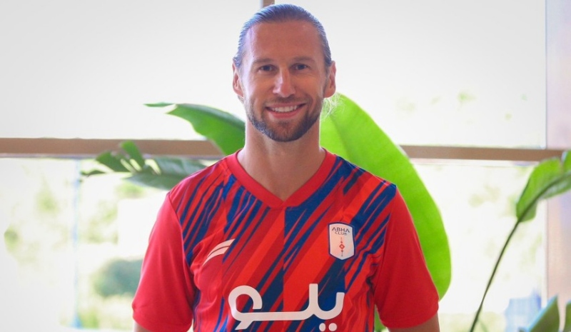 Grzegorz Krychowiak đầu quân Abha