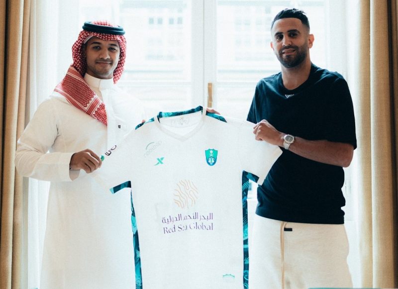 Riyad Mahrez trở thành tân binh của Al Ahli