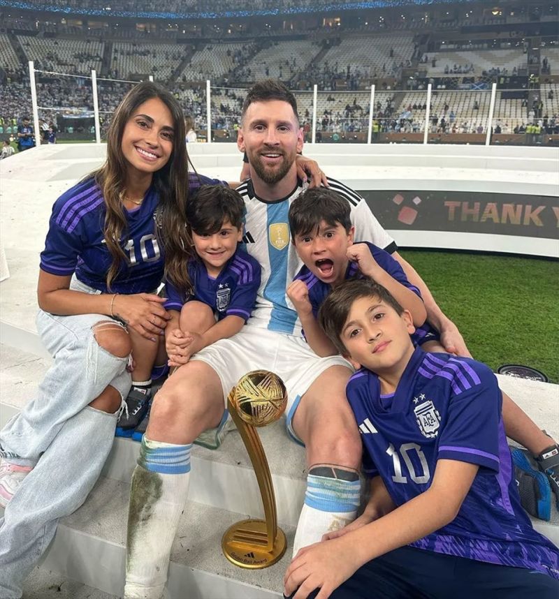 Antonella luôn là hậu phương vững chắc cho Lionel Messi 