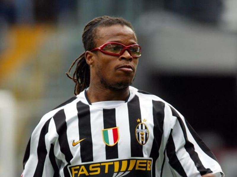 Edgar Davids bị phát hiện dùng chất cấm vào năm 2001